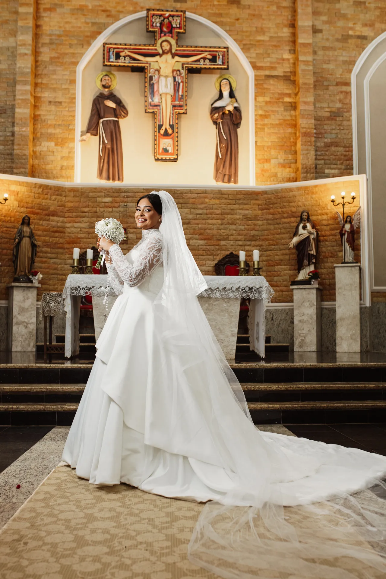 Fotografia de Casamento Igreja São Francisco - Açailândia MA por Senna Studio Açailândia